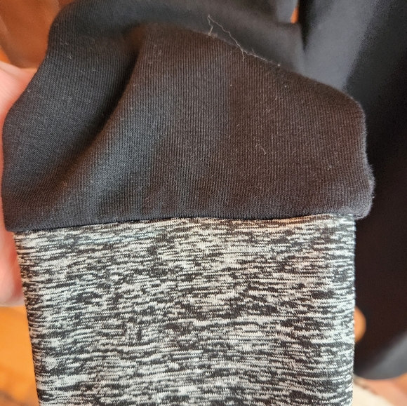 Womens plus top - Picture 3 of 6